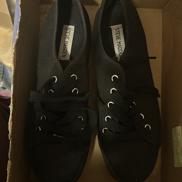 Steve Madden black platform sneakers - Picture 4 of 4